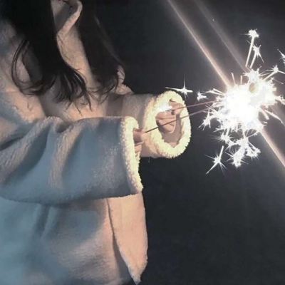 高清2021最新qq头像女生侧脸头像高冷黑白图片图片