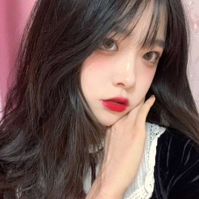 2021个性头像韩风运动系女生头像图片