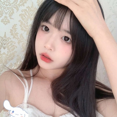 2021个性头像韩风运动系女生头像图片