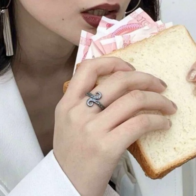 高清好看的2021年酷伤感个人头像女生图片