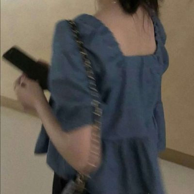 2021年头像伤感开心潇洒头像女生图片