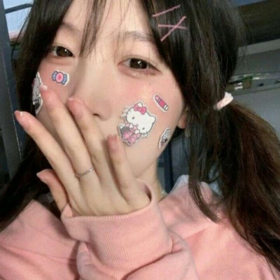 头像图片2021最火爆可爱可爱搞怪真人女生头像图片