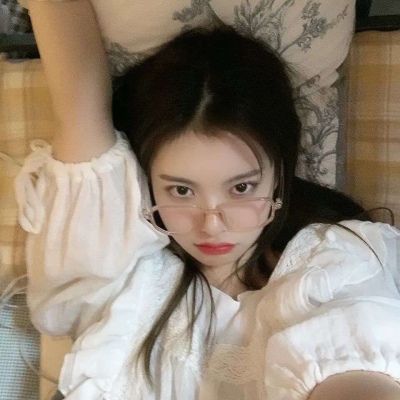 2021非主流女生空间头像图片