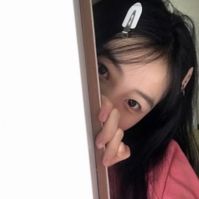 2021年最流行红色口罩女生头像女生图片