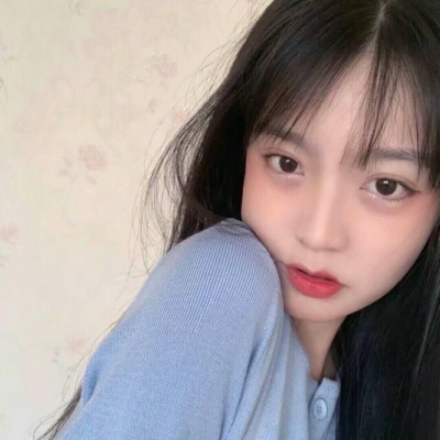 2021年最流行红色口罩女生头像女生图片