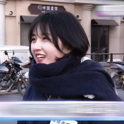 2021年最流行红色口罩女生头像女生图片
