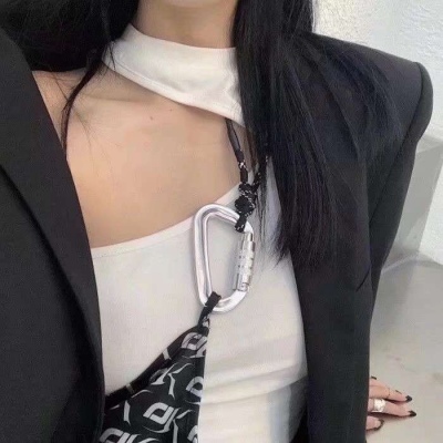 高清性感的女生头像干净好看真人图片