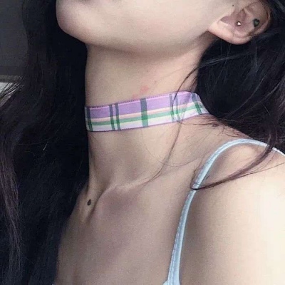 高清性感的女生头像干净好看真人图片