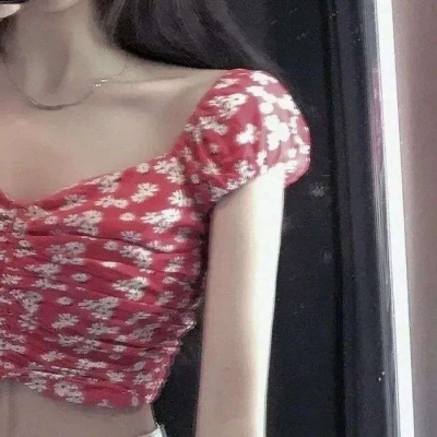 高清性感的女生头像干净好看真人图片