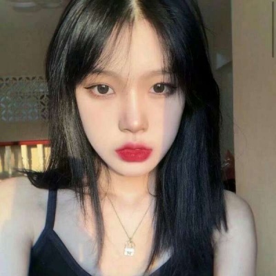 高清优质女生头像森系大海图片