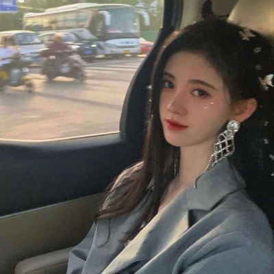 温柔小众女生头像精品图片