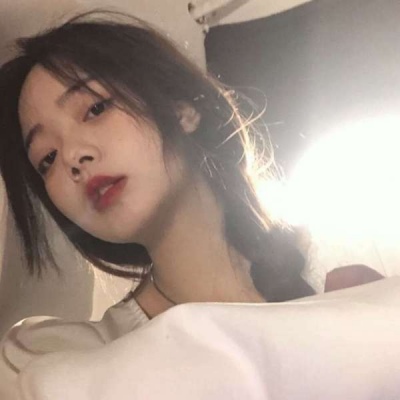 温柔小众女生头像精品图片