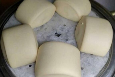 泡打粉和酵母的区别 泡打粉的危害竟然比酵母大吗图片