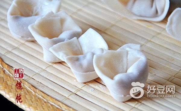 馄饨包法十种包法图解图片