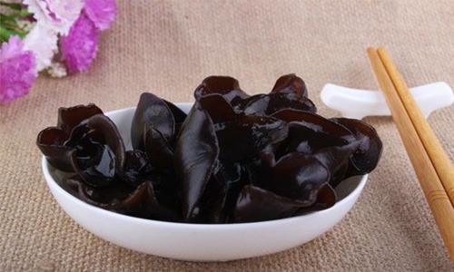 木耳泡多久就不能吃了？木耳的正确泡法及时间图片