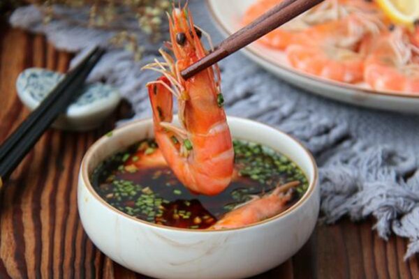 白灼虾的做法简单有窍门 这样做虾肉可口鲜嫩图片