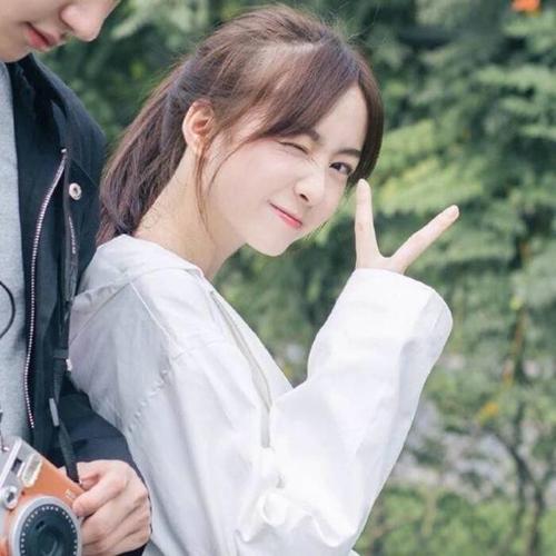 对女孩子说晚安的撩人话图片