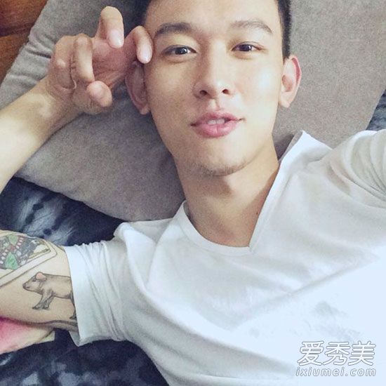 一个人聪不聪明看10点图片