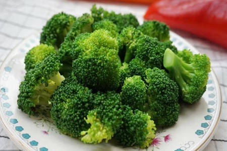 怀孕初期吃什么好？四种食物给胎儿补充营养图片