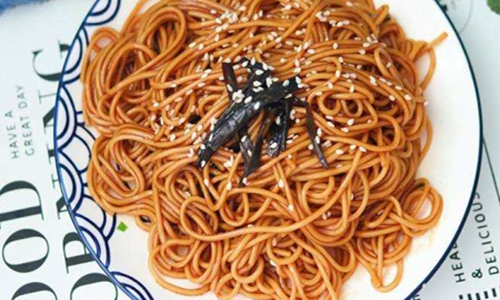 葱油拌面的做法 在家做出最正宗的葱油面图片