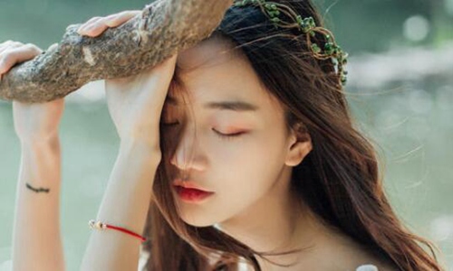 2020年吸引人的个性签名 职场优雅精致女人签名美呆了图片