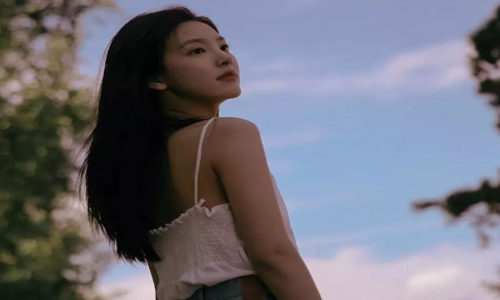 赞美女人漂亮的句子，夸赞女人最经典的句子图片