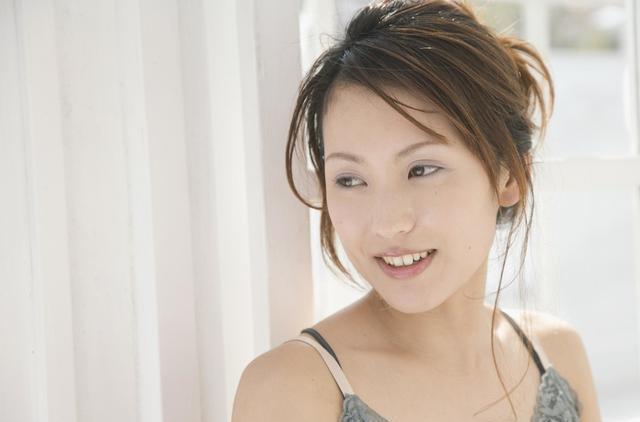 聪明有头脑的女人表现图片
