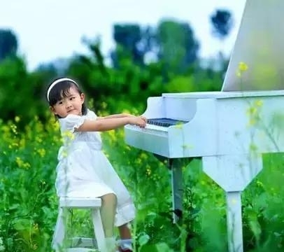不要轻易让孩子学钢琴图片