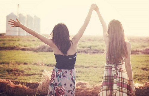 高情商哄女孩子的句子 安慰女孩子的暖心话短句图片