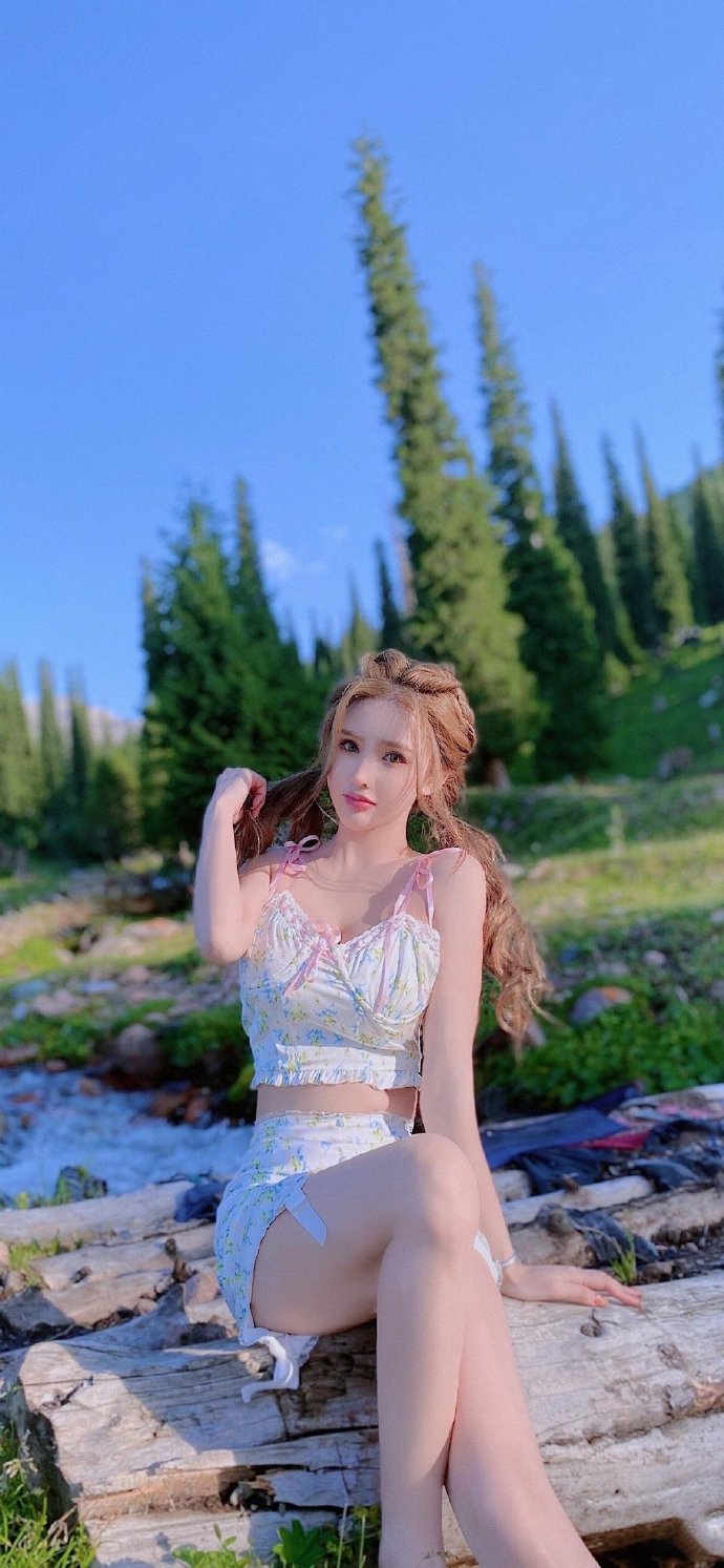 装装师哥颜值美女壁纸​​​​图片