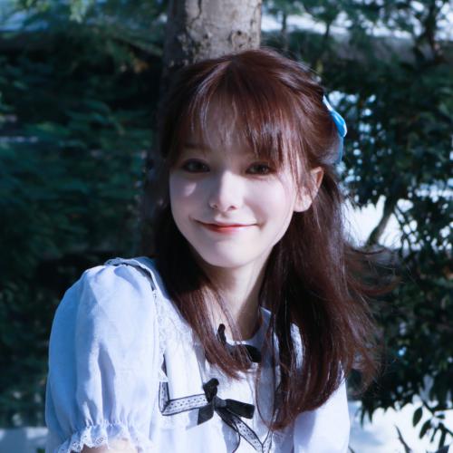 女生头像一组 同一个人的照片多张女生可爱图片