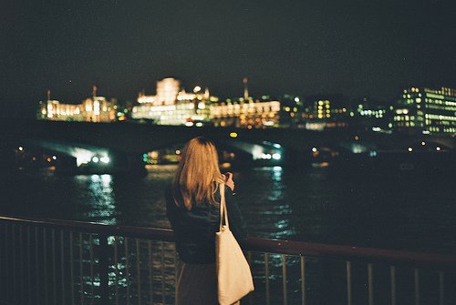 静谧的夜晚唯美句子