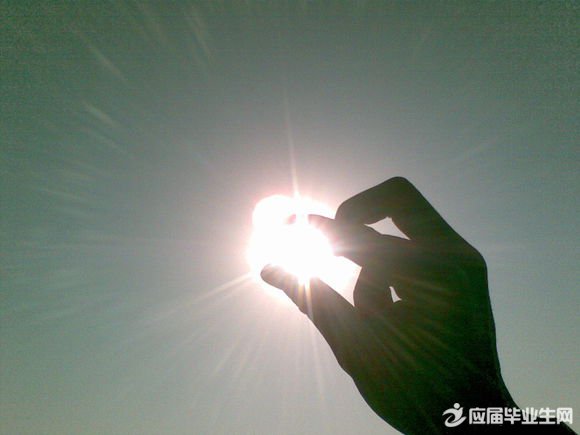 简单快乐的心态句子 心里有阳光的句子说说心情短语