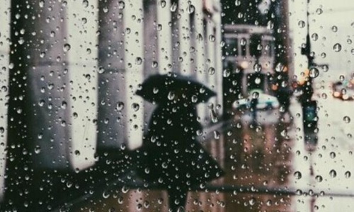 伤感的句子想流眼泪 句句戳人心的经典语录图片