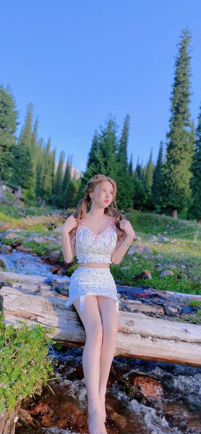 装装师哥颜值美女壁纸​​​​图片
