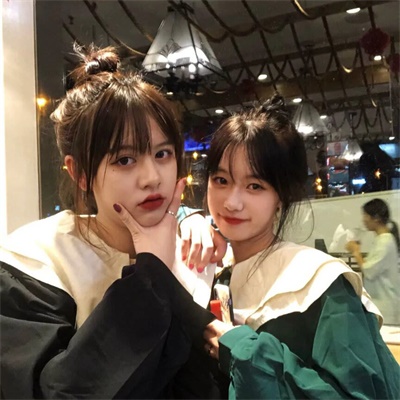 闺蜜头像一左一右配对亲密无间图片
