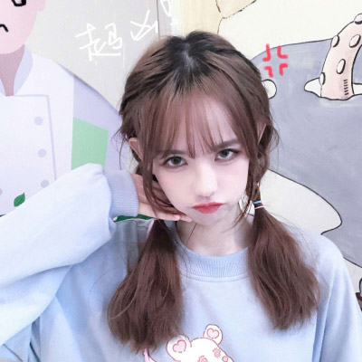 一组16岁同一个女生照片 同一个人（精选18张）图片