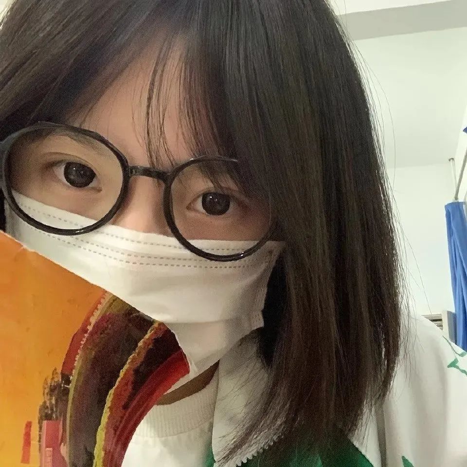 17岁同一个女生真人超好看戴口罩可爱头像（精选多张）图片