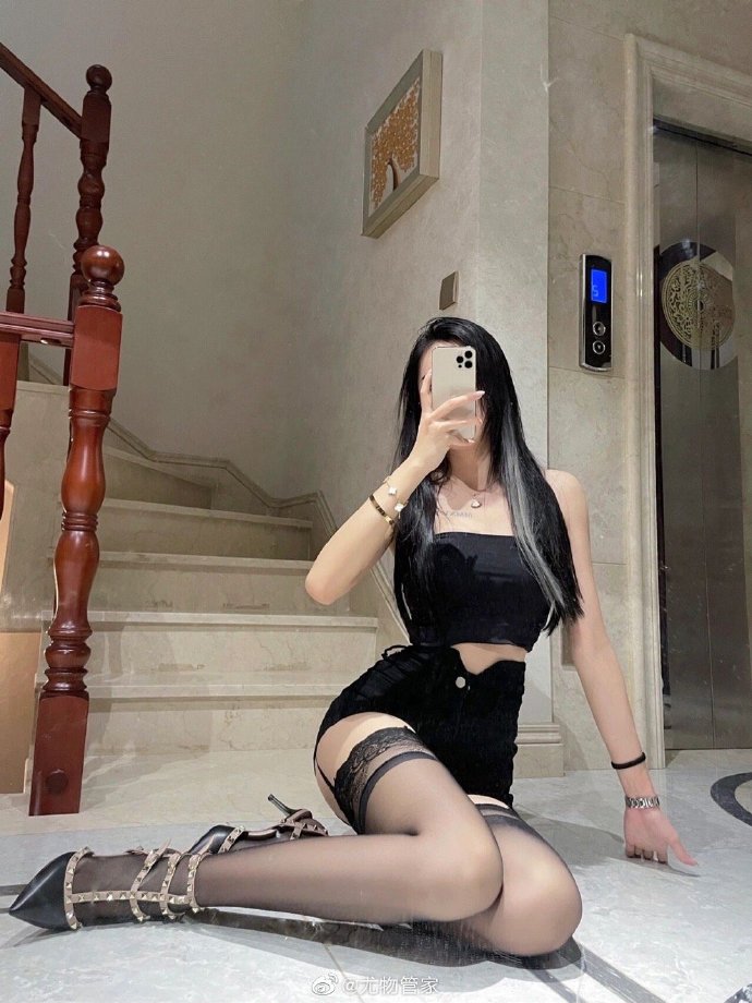 yyds甜辣蕾丝，也太好看了吧 太御了图片