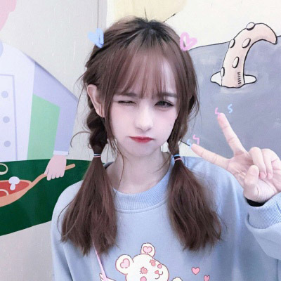 一组16岁同一个女生照片 同一个人（精选18张）图片