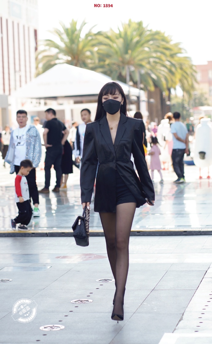 黑丝高跟鞋美腿超秀腿