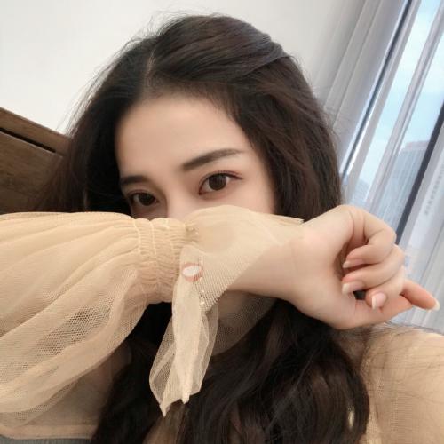 女生头像一组 同一个人的照片多张女生可爱图片