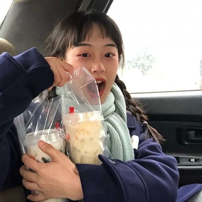 可爱真实女生的生活照片  微信实拍十几岁学生头像图片