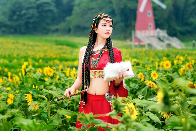 中午好高情商问候 放手会不甘心，不舍得，可是不放，伤的最深却是自己