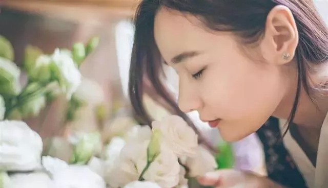 女人独立霸气的句子 正能量美丽的短句图片