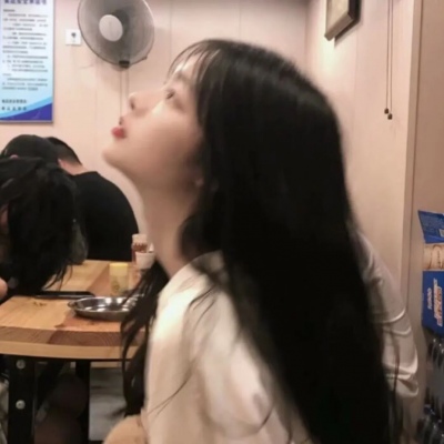可爱真实女生的生活照片  微信实拍十几岁学生头像图片