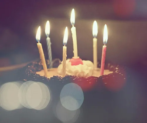 男生生日祝福语幽默的 适合男孩过生日的句子图片