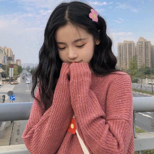 女生头像一组 同一个人的照片多张女生可爱图片