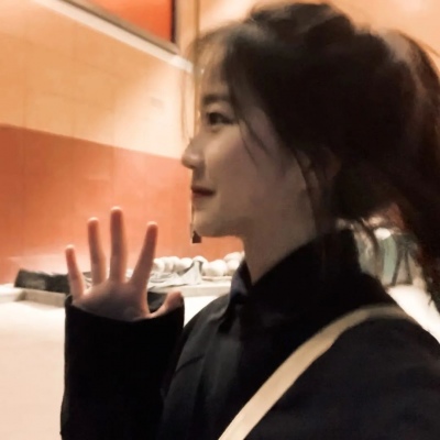 可爱真实女生的生活照片  微信实拍十几岁学生头像图片