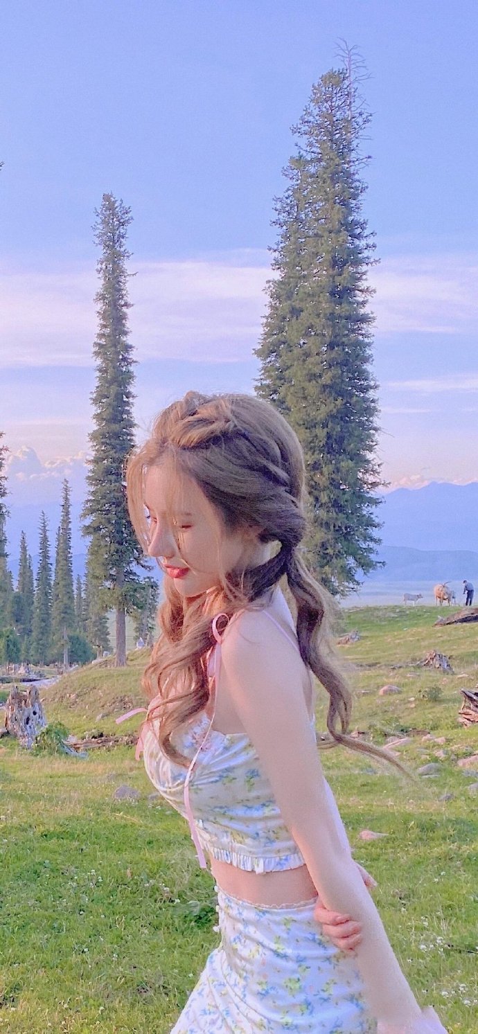 装装师哥颜值美女壁纸​​​​图片
